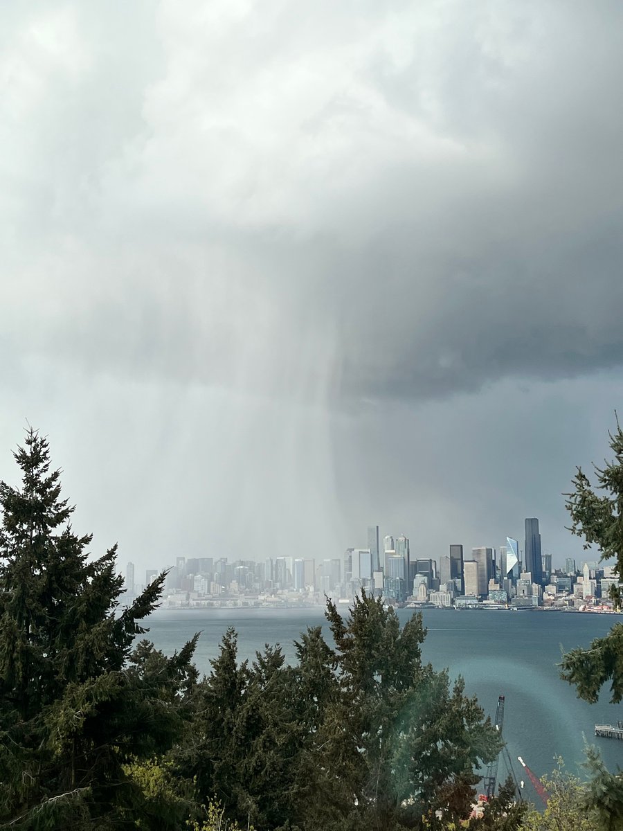 A view of today’s afternoon hail storm from west Seattle <a href="/KSeattleWeather/">Seattle Weather Blog</a>