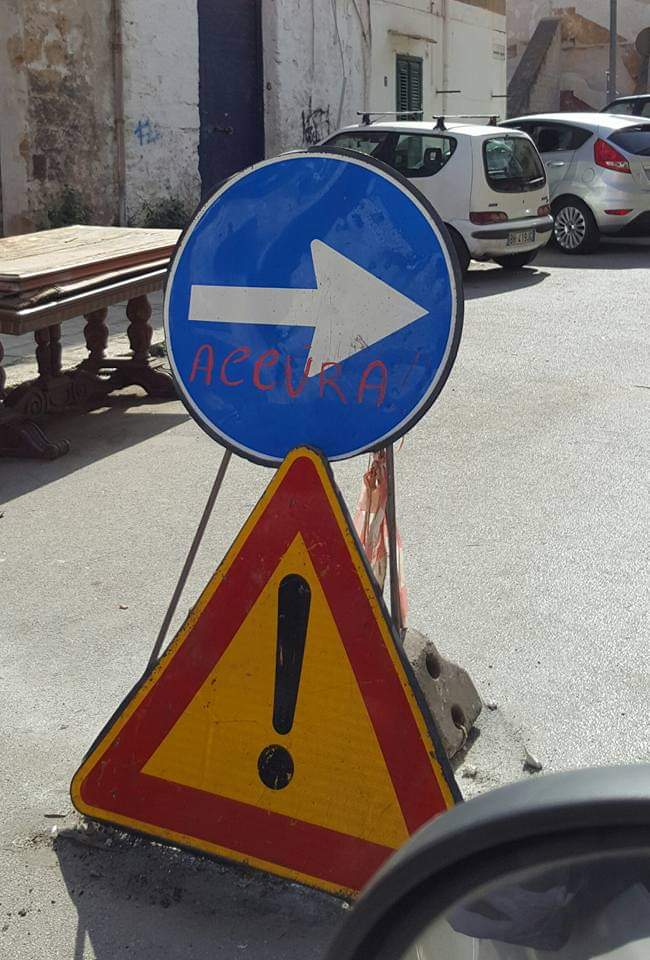Gianchi60's tweet photo. #Palermo #Sicilia #Sicily #accura segnaletica #palermitana 😅 https://t.co/YX2jdAt6Kp