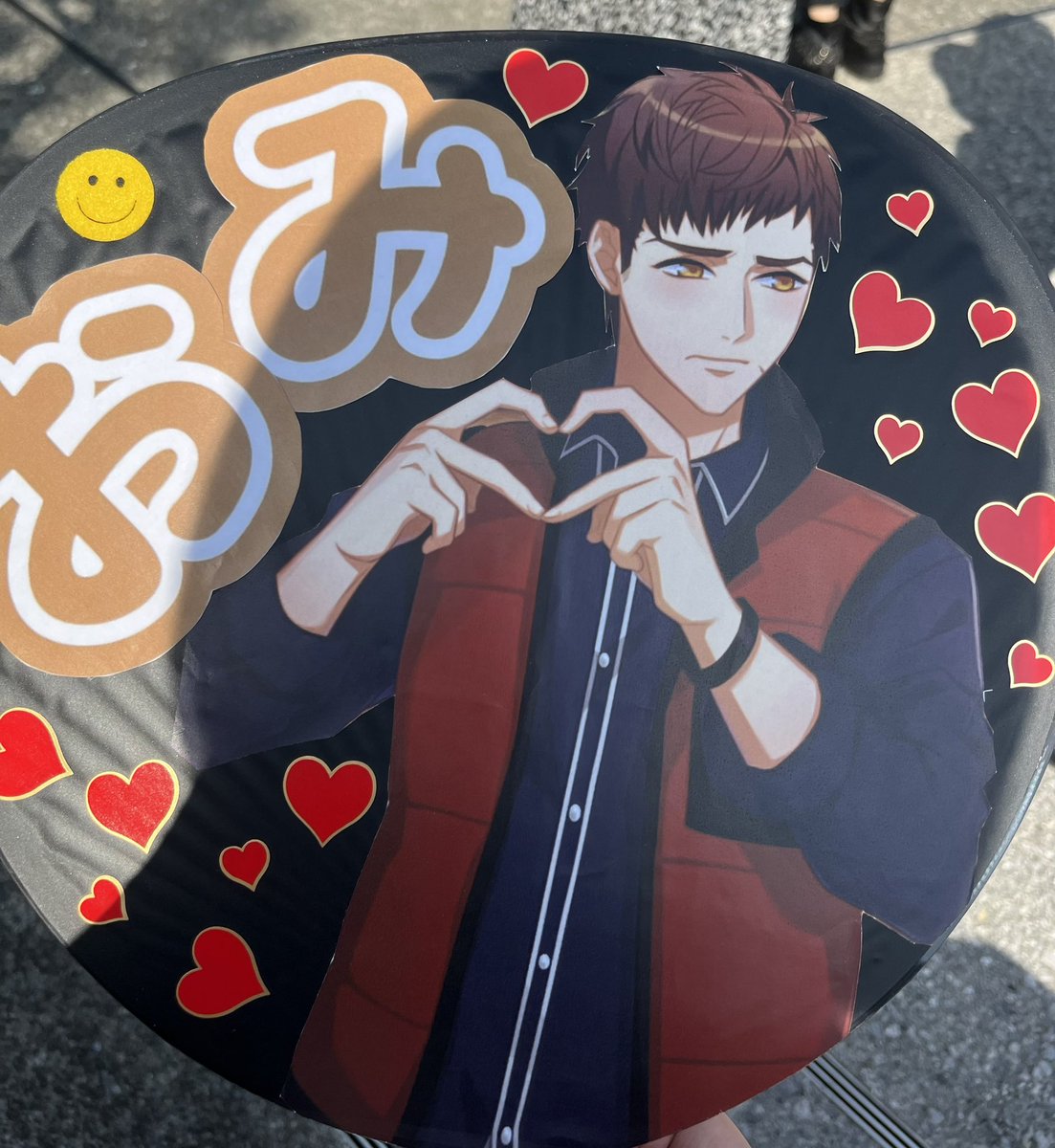 dnanaeight's tweet photo. 実はブルライ現地当たってます💕

昨日見れなかったからどんな感じか楽しみ☺️ https://t.co/MuErrHgVQW