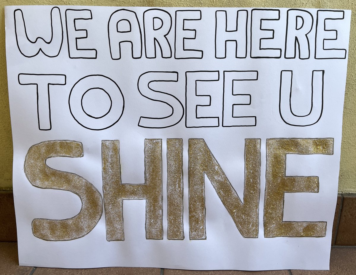 Cig4retteslOuis's tweet photo. my sign for tonight show!! #LTWTMilan #LTWT #LTWMilan1 https://t.co/chtk7UAd17