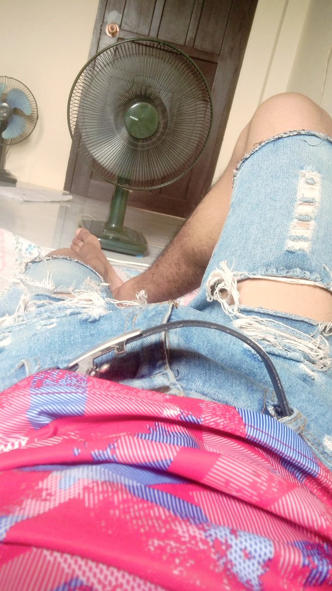 mekhavanh's tweet photo. ມືບໍວາງ ມາປົດສາຍແອວອອກໃຫ້ແນ😝💦 https://t.co/bskBJDmJxY