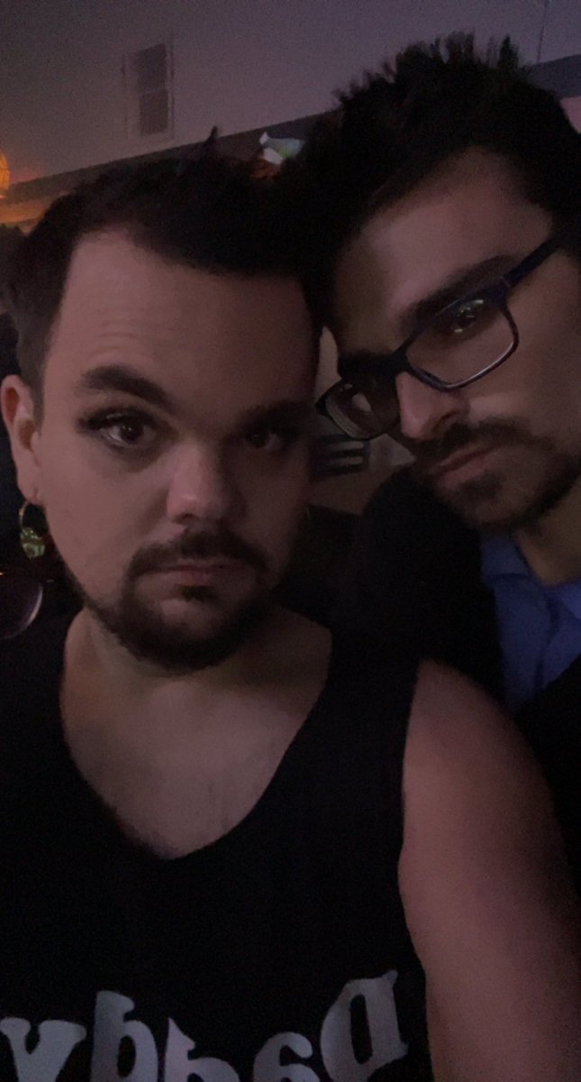 ryanthemusical's tweet photo. Out at the bar with hubby and friends but staying #sober. Weird. But fun. And I look cute as fuck so who needs booze? https://t.co/jPjX59hAsB