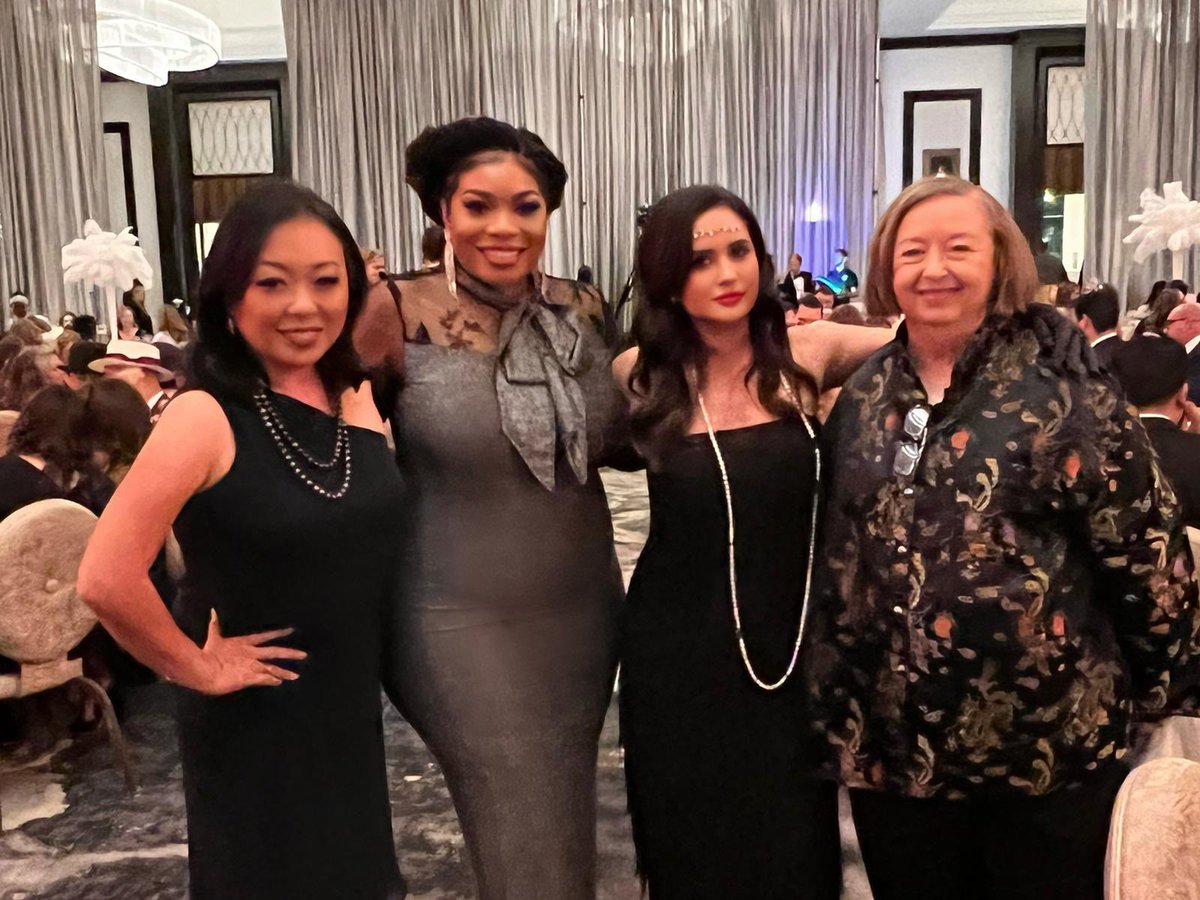 azeemeh's tweet photo. Judge #DawnRogers And Judge Jaclanel #McFarland out there making Houston a better place! https://t.co/NfE641liBl