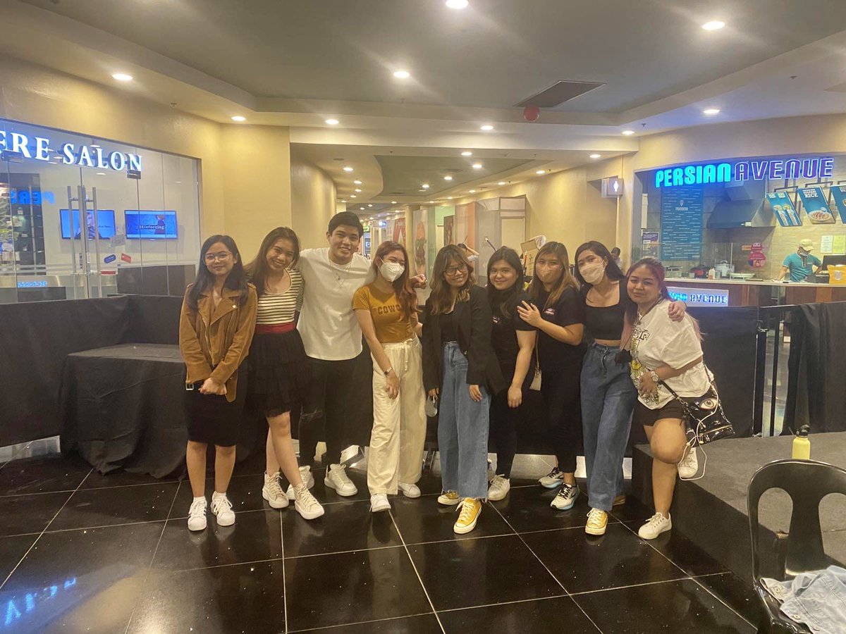 Team Promo x iWant ✨ #HesIntoHer #HIH2SpecialScreening