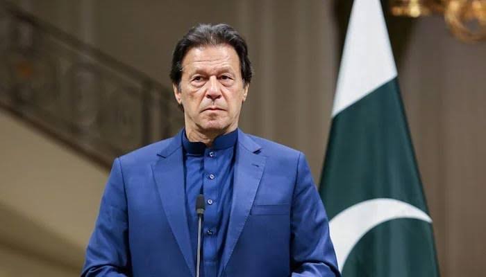 Faisla Jo Bhi Aayy...
Aik Baat Samaj Lo...
Pyhly Vote Umeed Py Dya Tha..
Ab Vote Zidd Py Dyngy...💯🔥
#EagleOfIslam 
#ImranKhanVsWesternSlaves 
#BehindYouSkipperAlways