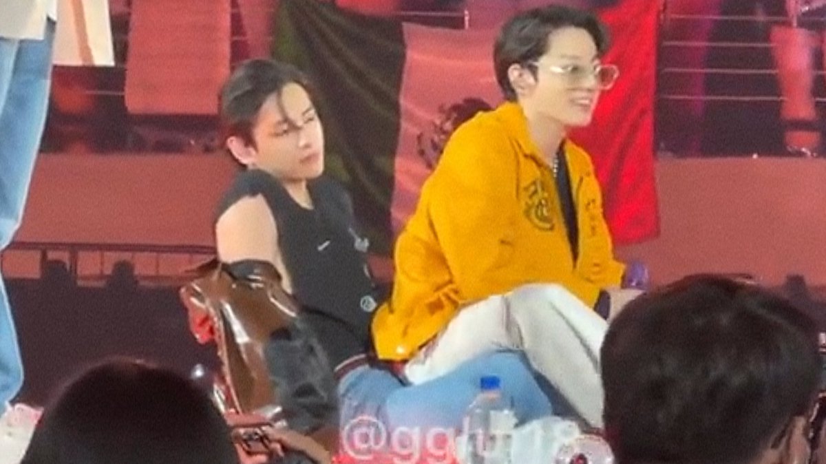 taekook ⚓ tweet media