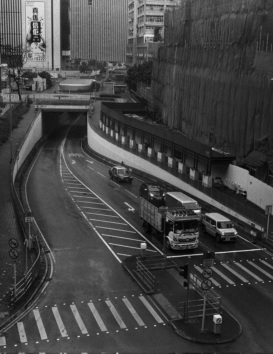 vyvpoon's tweet photo. RF645 65mm, imago320 in Rodinal 1:50 11min 22°c.
#写真
#Rf645
#imago320
#rodinal
#blackandwhitephotography
#filmphotography https://t.co/04lFOaboio