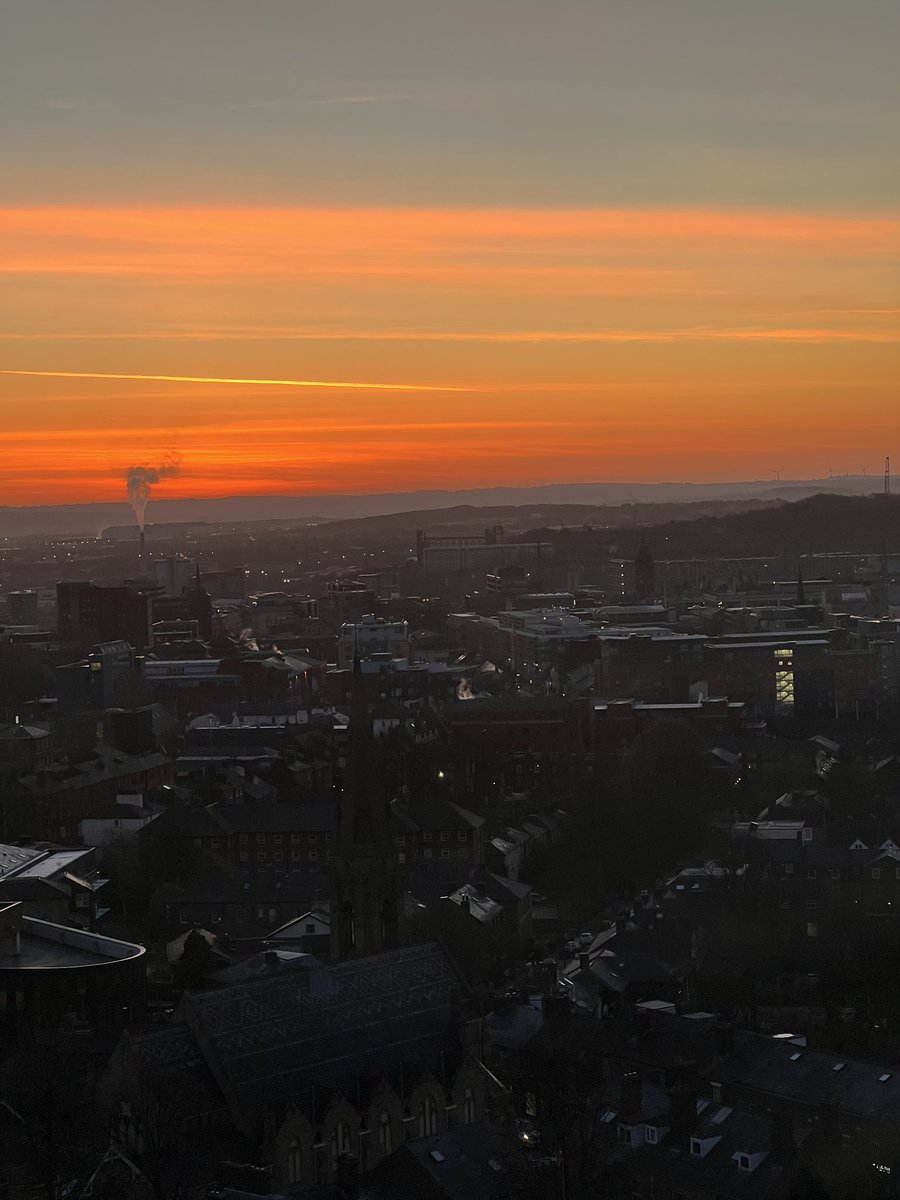 Such a beautiful sunrise over our fair city from the 11th floor, have a good day wherever you are ☀️