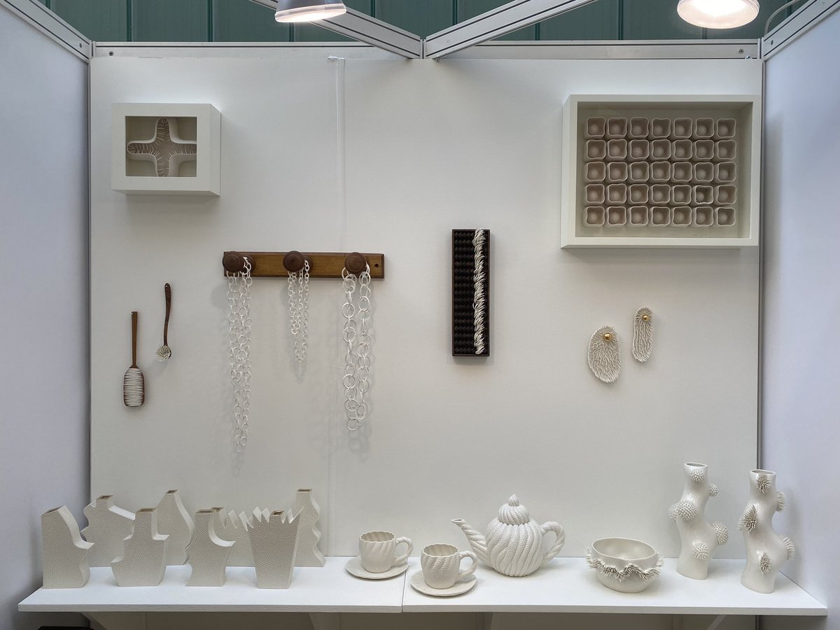 My stand at <a href="/CeramicArtLDN/">Ceramic Art London</a>  2022 

youtu.be/MtXSeKG_U18