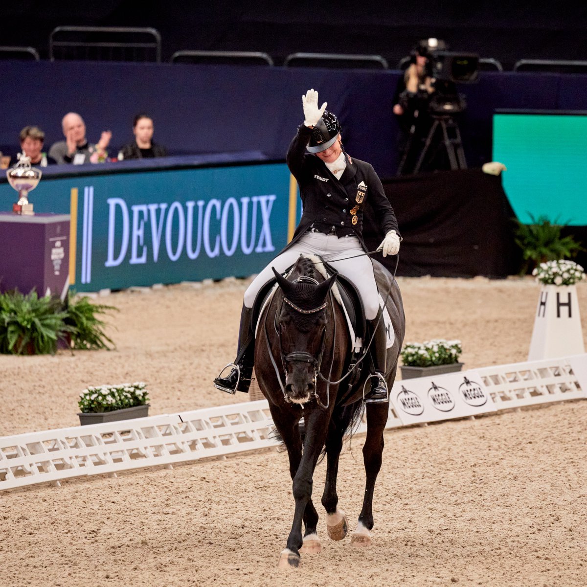 The FEI tweet media