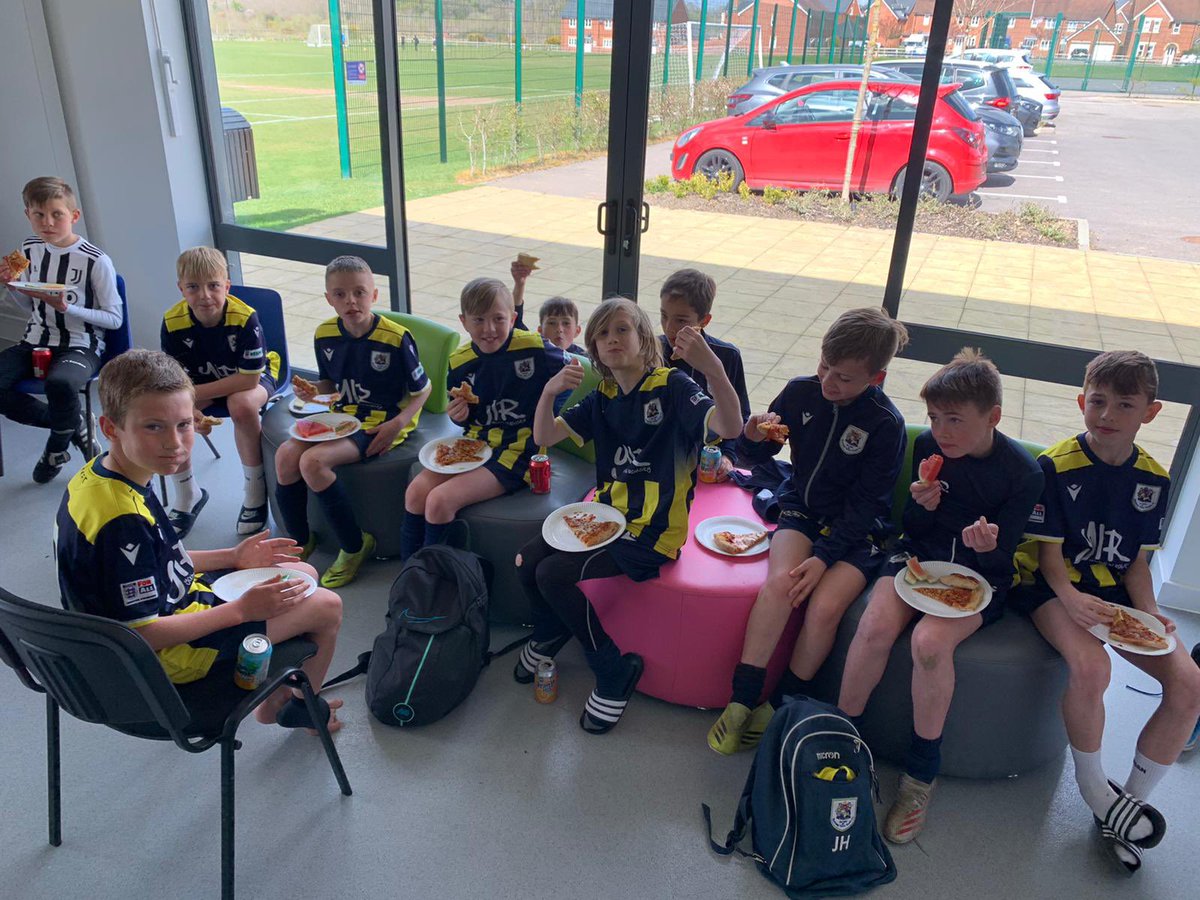 Romsey Town Youth FC (@officialrtyfc) on Twitter photo A proper thriller for the U11s in <a href="/jpluk/">Junior Premier League</a> yesterday! A game of two halves, an amazing come back but then a last minute winner to send <a href="/JuventusDevon/">Juventus Academy Devon</a> into the National Pathway final. Great football and great resilience from these boys - they should be very proud. 😃 ⚽️ 👏 🍕 A proper thriller for the U11s in <a href="/jpluk/">Junior Premier League</a> yesterday! A game of two halves, an amazing come back but then a last minute winner to send <a href="/JuventusDevon/">Juventus Academy Devon</a> into the National Pathway final. Great football and great resilience from these boys - they should be very proud. 😃 ⚽️ 👏 🍕