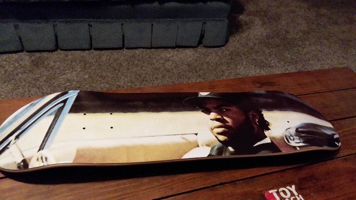 HRL_GLG's tweet photo. ICE CUBE deck for the kitchen?! #BuffaloRecords https://t.co/HH5xWNaLDL