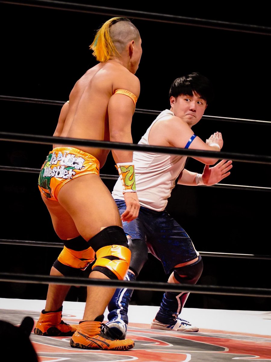 katsuo59179356's tweet photo. 2022.04.09新木場1stRING
大日本プロレス大会
#チチャリート・翔暉 選手
今や、BJWのジュニア戦線に必要な!
皆からチチャと呼ばれて、
それにこのセコンド!
ちゃんと自分の居場所があるって
素晴らしいです!
#横浜ショッピングストリートタッグ
#2AW
#strongbj
#bjw
#大日本プロレス https://t.co/AdmGXDzgYb