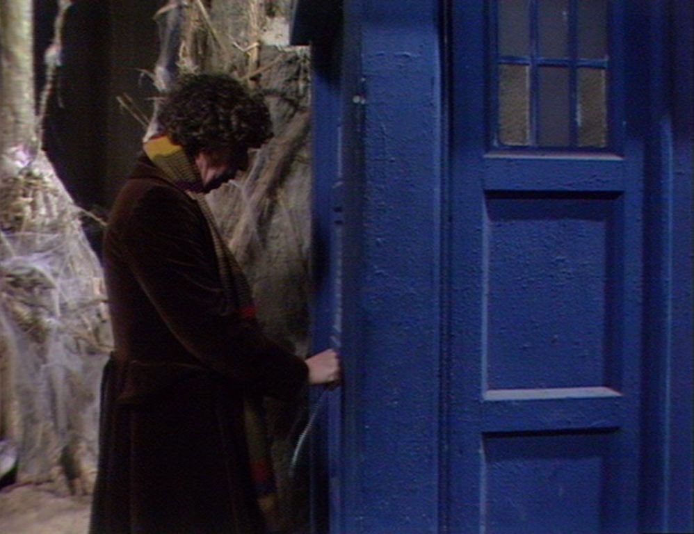 DGinger57's tweet photo. Hey y’all sorry Iv bean gone for a while I am having a few troubles in my life,but In the mean time I have bean re-texturing my newberry box with better textures this is what Iv done so far so hope ya guys enjoy.

#blender #blender #Blender3d #3DModel #DoctorWho #doctorwhofanart https://t.co/QjyyNwdVk8