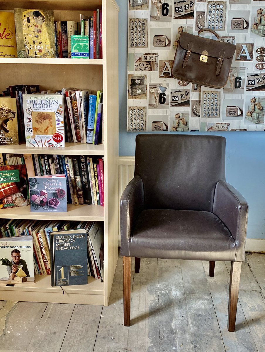 #Gratitude is good for the soul, thank you for all the donations, we utilised the wall paper; shelving; a chair; books and an old leather bag, this is now part of our reading room #restful
#carsebridgeculturalcampus
#sustainablecommunity 
#saveharveyhouse
#alloa #belonging