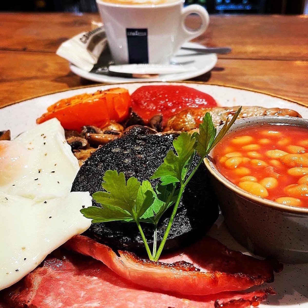 WildGooseCH4's tweet photo. Treat yourself to an amazing Breakfast by the lake!
#sundayvibes #nortwalessocial

📞01244661858 
https://t.co/2Rbs7h5MWb 💐🍾🥂 https://t.co/z2FnMKNtRW