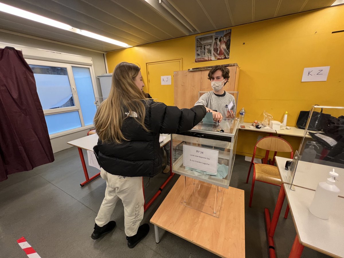 Michel de Guilhermier tweet media