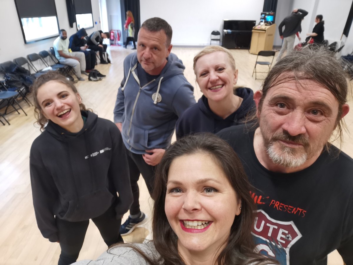 estellerlong's tweet photo. Fantastic day learning unarmed &amp; knife combat with familiar &amp; new faces. (cant move😂) thanks to instructor Roger Bartlett &amp; Natalia for teaching us, Izzy from October films &amp; Precious Agency for organising the day.
#combattraining #stageandscreencombat #dontgethit #knifetraining https://t.co/VW8HU2lDhZ