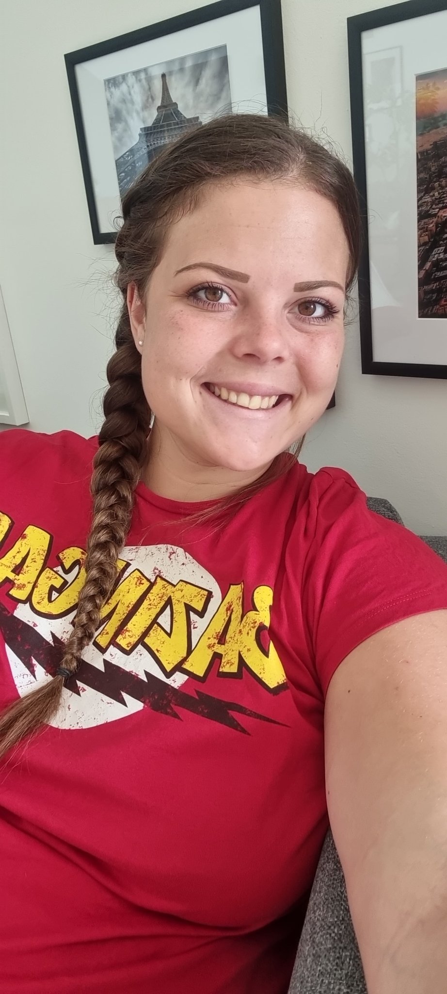 TW Pornstars - Lea Lovebird. Twitter. Guten Morgen 😘 Habt ihr gut