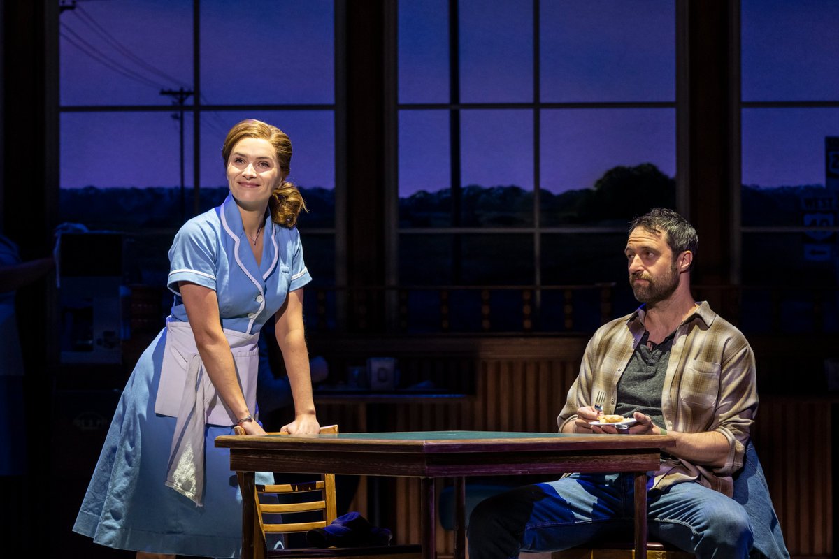 Till the sun don't shine, you will still be mine 💙🎶

📸 Johan Persson
#WaitressUKTour