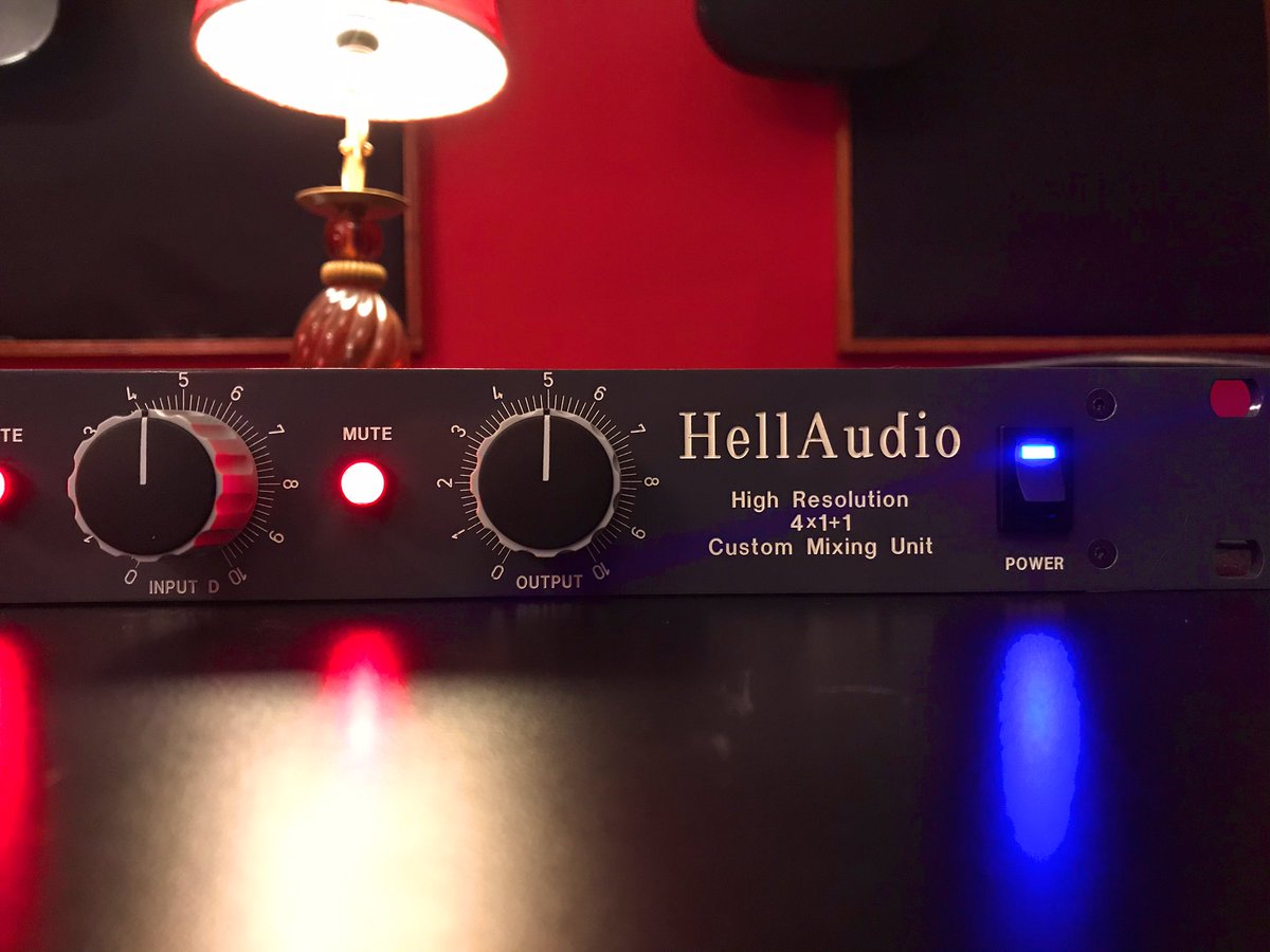 HellAudio's tweet image. HellAudio Custom Summing Mixer
4x1+1
4入力をまとめてモノ出力
また同出力をスプリットで2系統出力というオーダーでした。
オーダーありがとうございました。