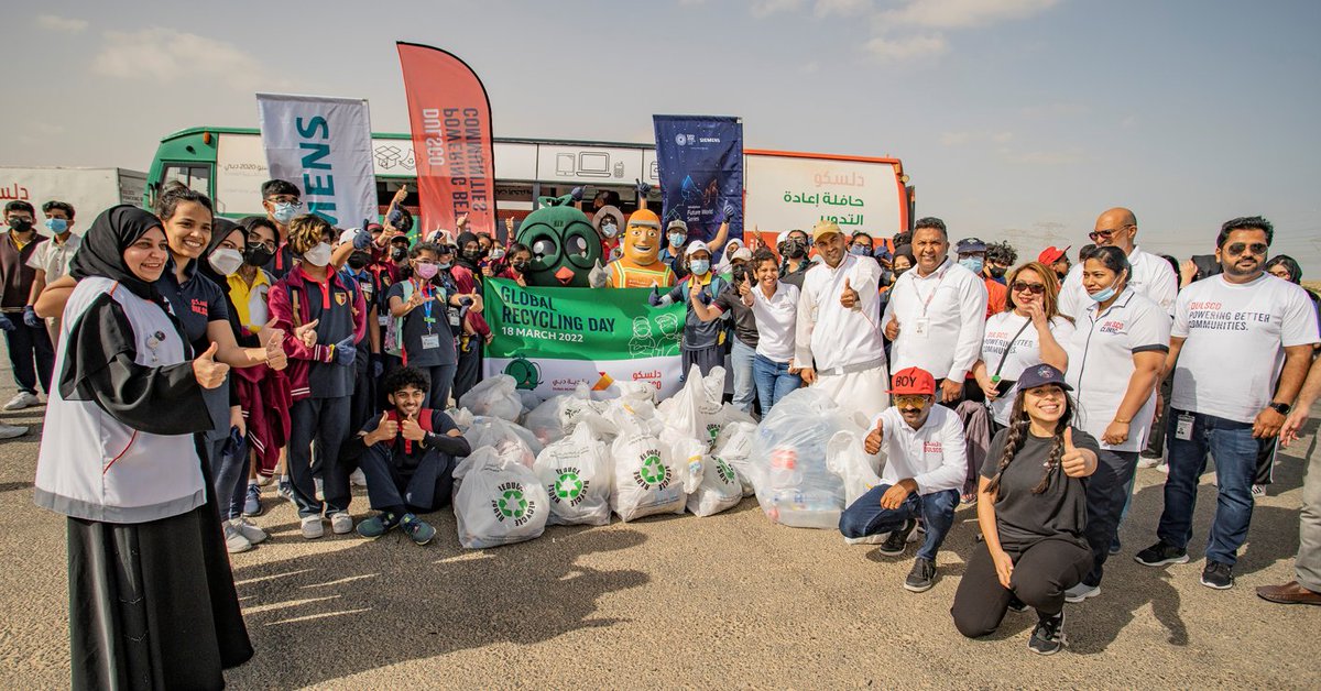 siemens_me's tweet photo. #TB to when we joined hands 🤝 with @DMunicipality & @dulsco for a desert clean up on Global Recycling Day ♻️ last week!
150 people came together and positively impacted UAE’s wildlife & natural habitat. 🐪
Thank you to everyone! ❤️
#WEimpACT #MindSphere #Expo2020Dubai