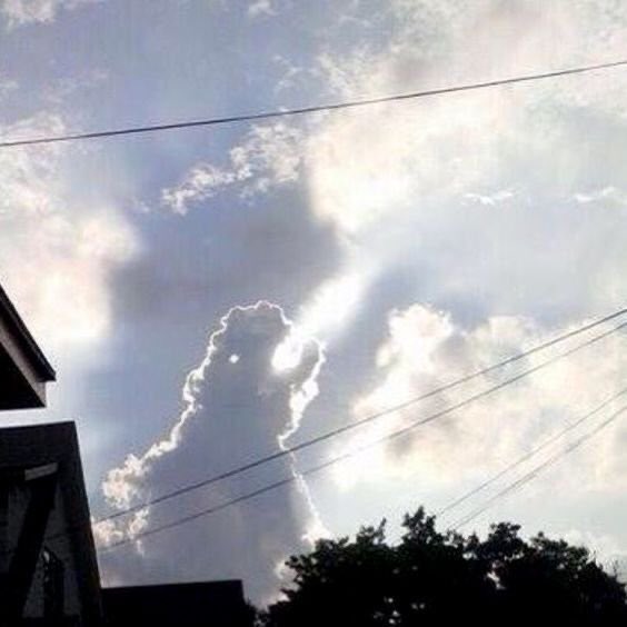 MarshallJulius's tweet photo. Still no meteorological menace greater than Cloudzilla! https://t.co/4iIRhQneSE