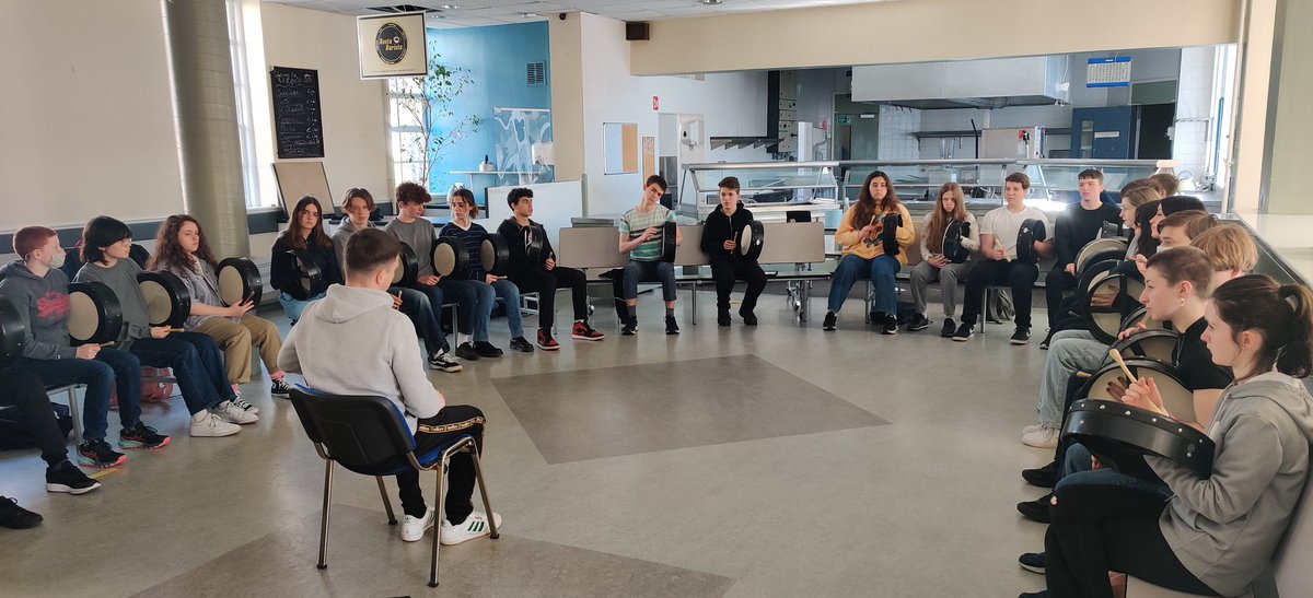 Thanks so much to Conor from @soundoutrhythm for the fantastic Bodhran workshop yesterday. The students loved it and were engaged throughout! One student even said it was 'the best workshop ever'. I would definitely recommend Conor for future workshops. #TYmusic #tradmusic