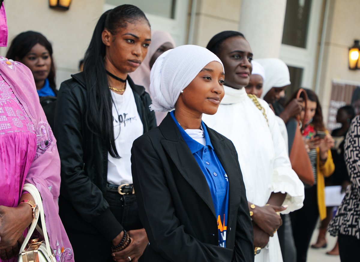 unwomenafrica's tweet photo. Grâce à ce programme de formation aux métiers du #digital & à l'entrepreneuriat #Tech4She, 50 jeunes femmes âgées 18-35 vont bénéficier d'un accompagnement technique et financier pendant 6 mois avec pour but de s'insérer par la suite sur le marché du travail
#IWD2022 https://t.co/xttI5Lw4R4