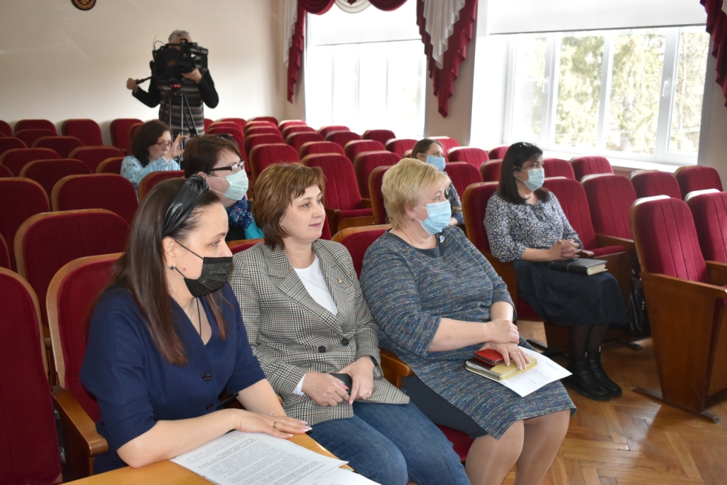 adm_kireevsk's tweet photo. @Tularegion71 В администрации района состоялось заседание антинаркотической комиссии https://t.co/hIpsfWyROW https://t.co/06h7wolZpQ