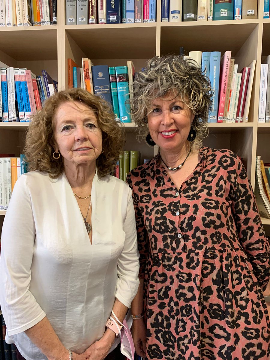COIBarcelona's tweet photo. En el marc del projecte #preservemlamemòria, Olga Mestres @OlmesolOlga ha entrevistat Hortensia Villar "Estic orgullosa de ser #infermera perquè he aconseguit tots els meus reptes amb l'esforç del dia a dia" https://t.co/7qRmSwpZTb