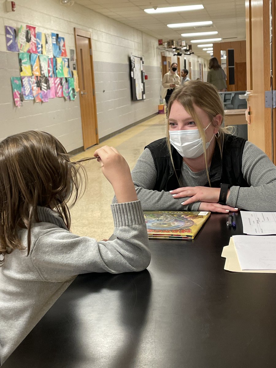 msbetz_'s tweet photo. Practicum at IPS 55 last week! We read a book together and then worked on characterization. For the next few weeks we will be talking about character traits and how characters feel throughout a story!
#BlockAMath
#BlockAEngLang https://t.co/BuKsbjhhL1