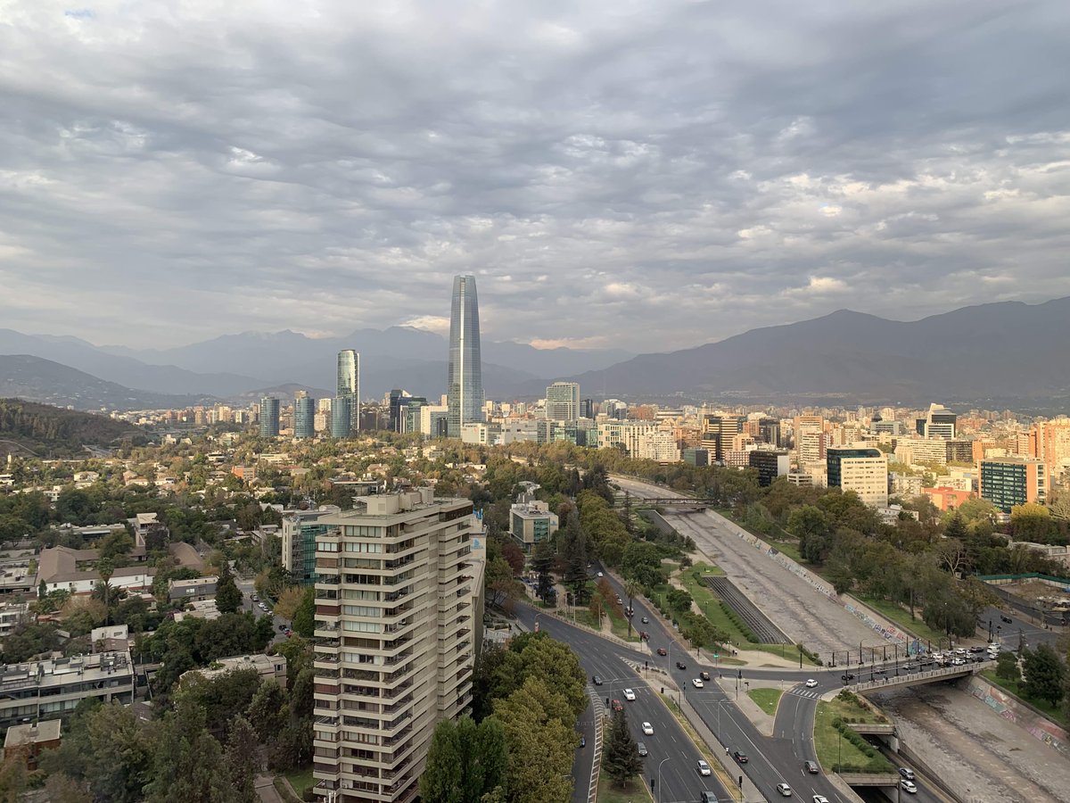 DevelopVentas's tweet photo. Invertir en departamentos en tiempos de incertidumbre.
Ahora que la oferta de viviendas para arriendo es limitada y la demanda está en aumento, invertir en departamentos es una buena oportunidad.
Conoce acá las razones:
https://t.co/xLUyOHCHd3
#developgestioncomercial https://t.co/nvTFiALNdg