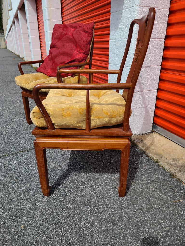 zonnaszone's tweet photo. Thank you to everyone that came out to the sale. I sold nearly everything. I only have 4 peices of furniture left. Contact me if you are interested in purchasing https://t.co/xzcpxvEpVb