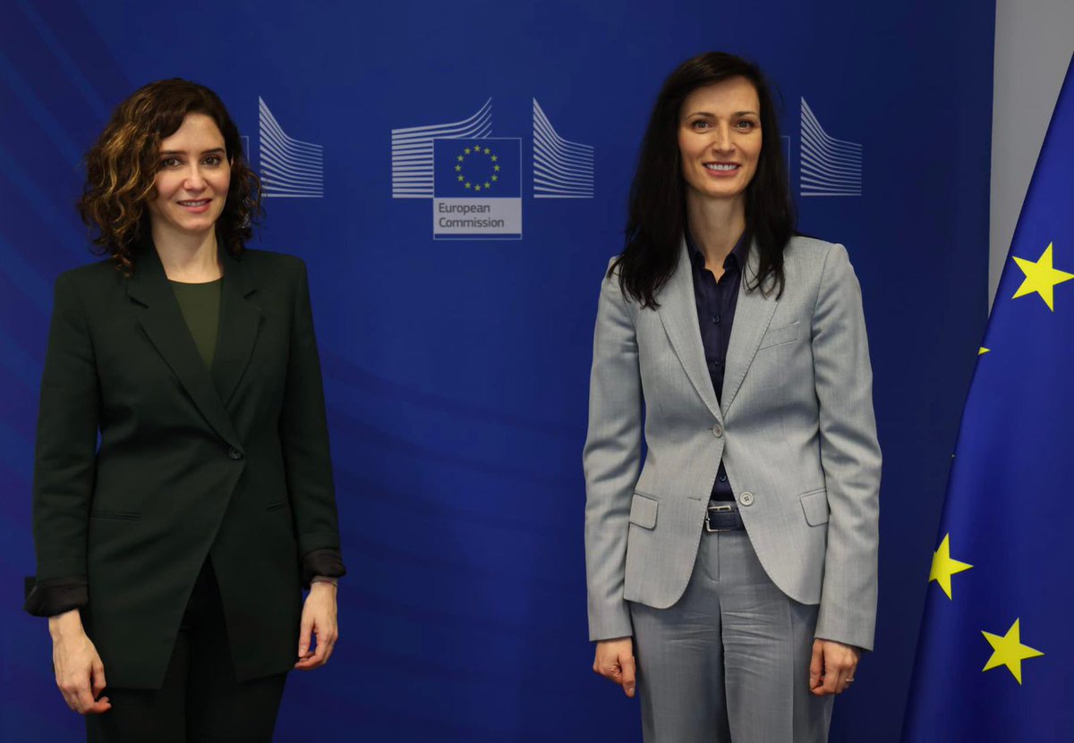 IdiazAyuso's tweet photo. Ofrecemos a la Comisión Europea la @ComunidadMadrid ante la crisis de desplazados ucranianos (colegios, hospitales, material humanitario…)

Además, proponemos un nuevo ente que aglutine la innovación de toda la región. Vendrán nuevos eventos importantes. https://t.co/oW9UUQNC1D