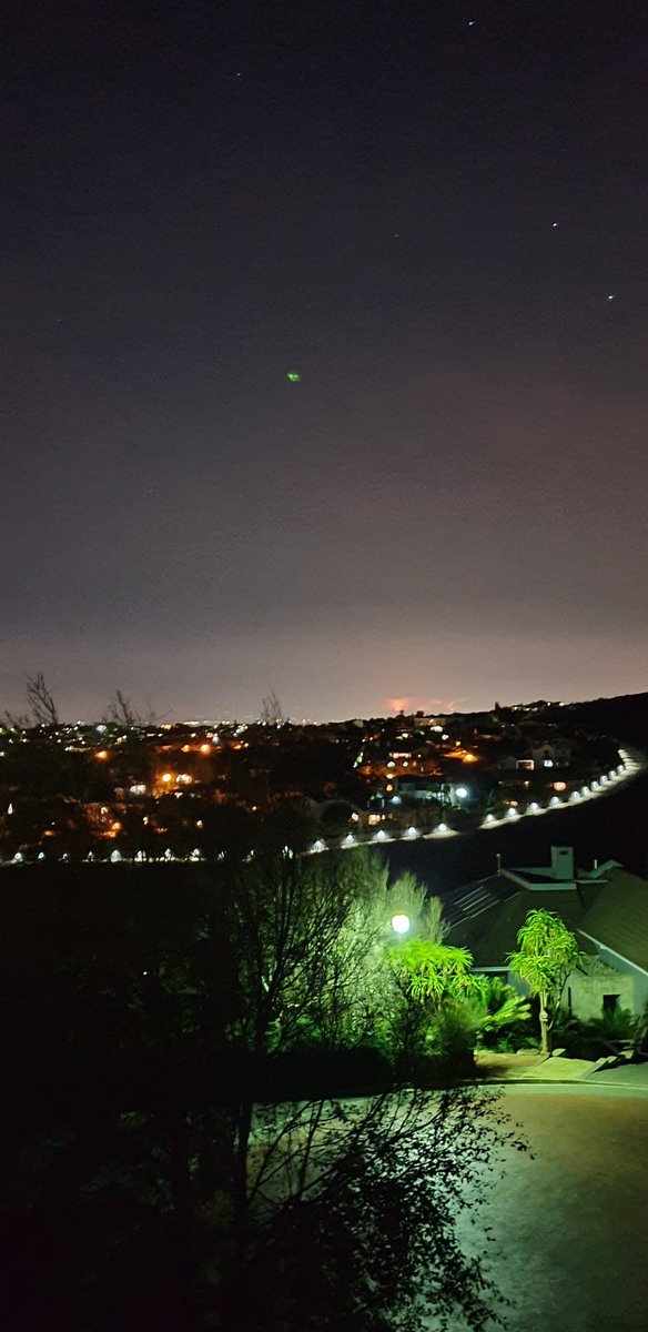 Dladlabear's tweet image. #semigration I stil pinch myself at the decision I have taken...then again I get this night sky as I retire from each day