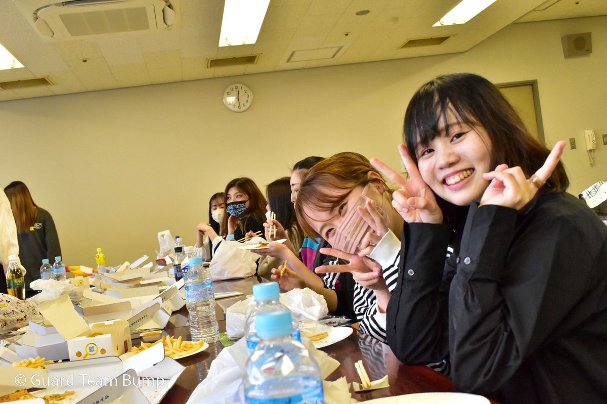 BumpColor's tweet photo. 【#3rdyearGTBlog-day358】
~✌~
✌✌✌
#ピース
#peacesign
#GTBlog358
#バンプレポ688
#カラーガード #浜松 #GTB https://t.co/FcgBUzXqmi