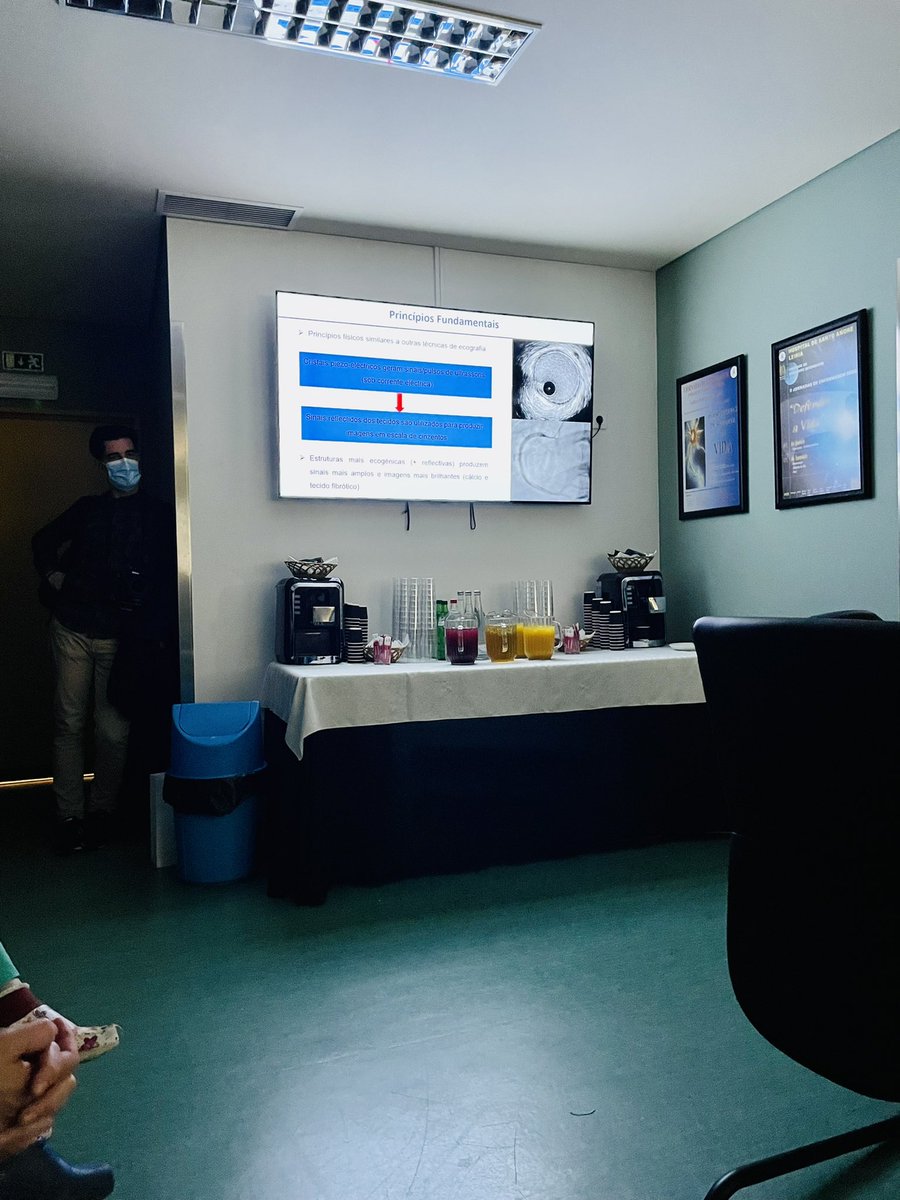 JorgeG_71's tweet photo. Hoje na Unidade de Hemodinamica e Intervenção Cardiovascuiar (UHICV)  do Centro Hospitalar de Leiria (CHL) iremos ter um D@LC dedicado a Ecografia Intracoronaria. Uma Iniciativa da APIC em conjunto com a UHICV do CHL. https://t.co/pbElHobYlw https://t.co/W1BOhzLvke