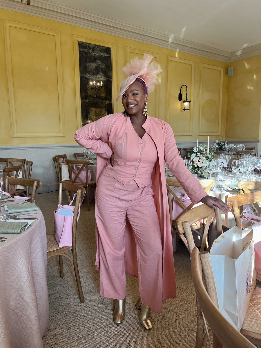 cuppymusic's tweet photo. Watch me go to weddings ALL summer for FREE food and drinks (and then complain why I’m still single) LMAO 💍💕💒 #CuppyOnAMission https://t.co/Mi9v7kJOCz