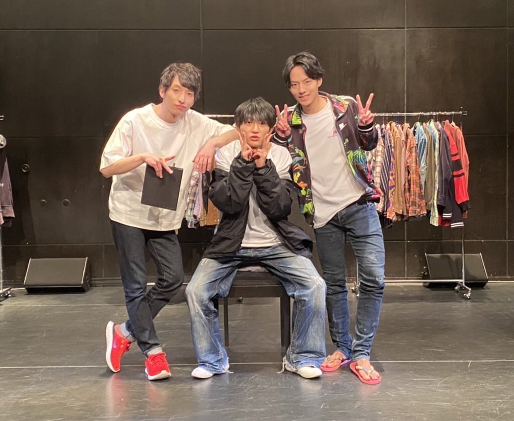 5yearsafter2020's tweet photo. #3人芝居5YA
劇場で販売しておりましたグッズ関連は通販サイトでもお求め頂けます！
ステキなお写真がいっぱい！
是非！

エヌオーフォー【No.4】
公式通販サイト
https://t.co/U3piujT6Tk https://t.co/E7GRFT77fS