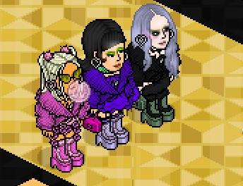 josualia's tweet photo. This ain't no fashion NOVA,  we are FASHION! 👜💸 https://t.co/X2G5NuHMYf