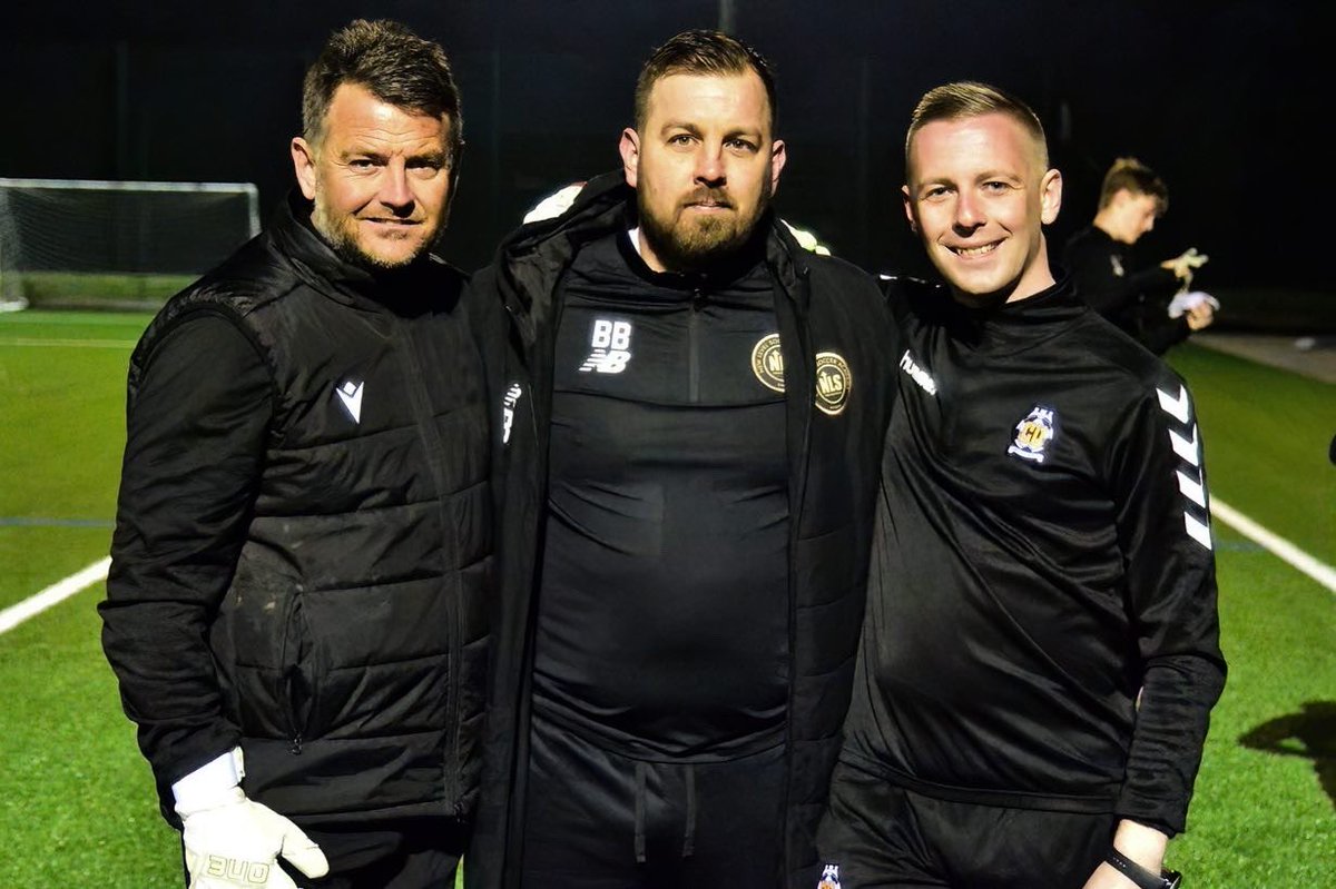 newlevelsoccer's tweet photo. What a success the NLS Goalkeeper Masterclass was last night 🔥 Many thanks to Darren Smith (Colchester Utd) & @LouisHrebeniak (Cambridge Utd) for an amazing evening with the kids. Photos from @offsidephot tonight were 👌. #provethemwrong #developingplayersforthefuture https://t.co/rA3BgJi08U