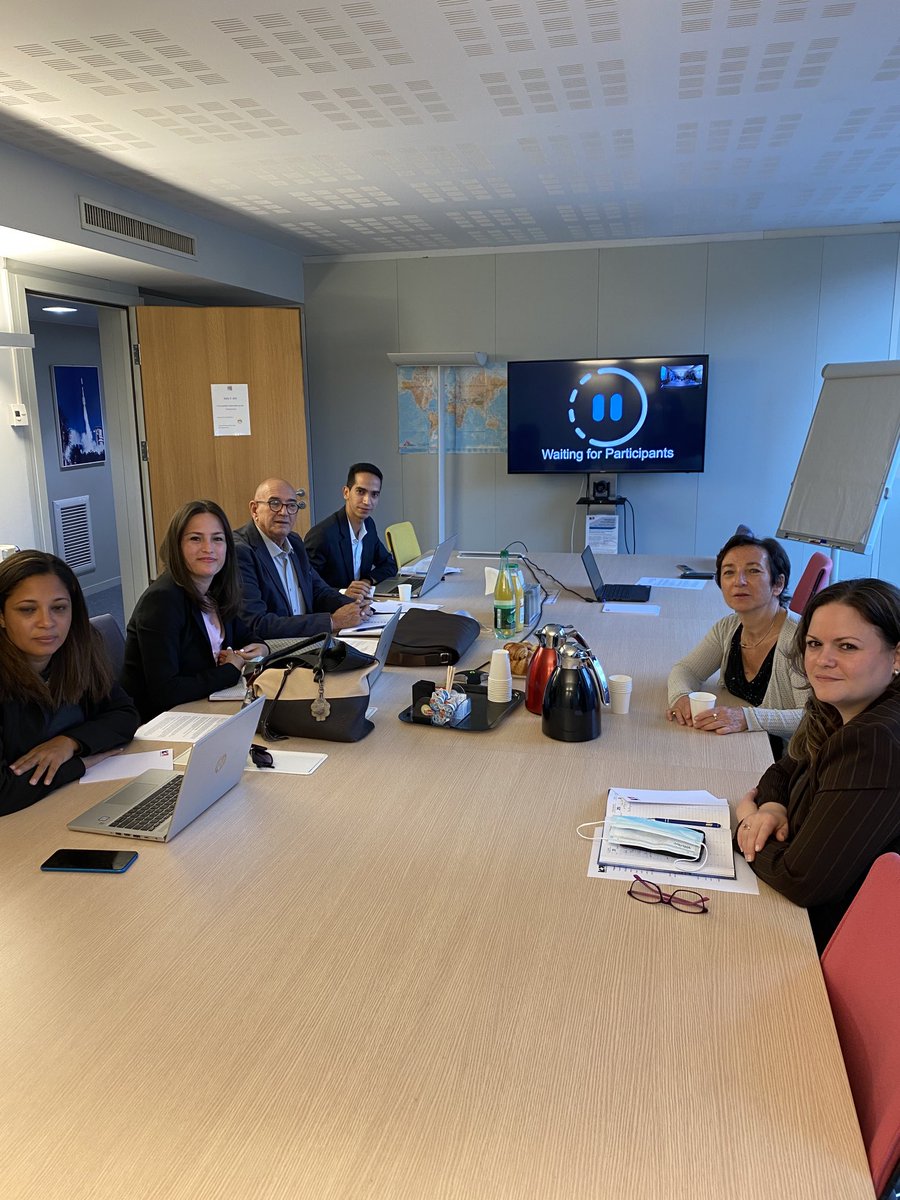 Equipo de ProCuba en intercambio de buenas prácticas con Business France en Paris.Ayer sostuvimos encuentro con Embajador de Cuba en Francia.⁦<a href="/pro_cuba/">ProCuba</a>⁩ ⁦<a href="/MINCEX_CUBA/">MINCEX🇨🇺</a>⁩