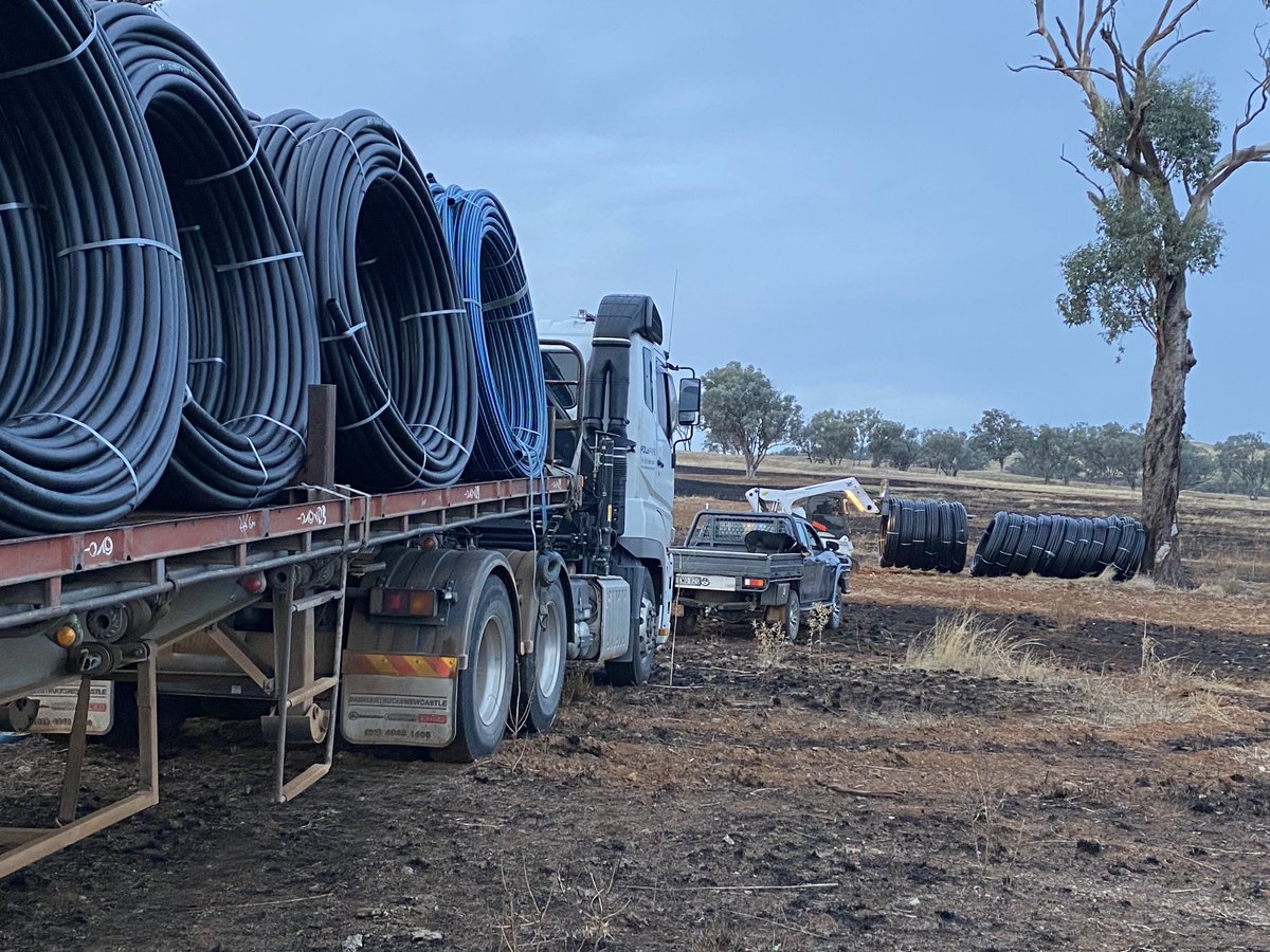 Kerin_Ag's tweet photo. New farm means new pipelines nothing that a semi load of poly won’t fix #kerinpollmerino #agchatoz #yfbp #water infrastructure #conrontroughts #nextgenagri https://t.co/fjlpxhFLMJ