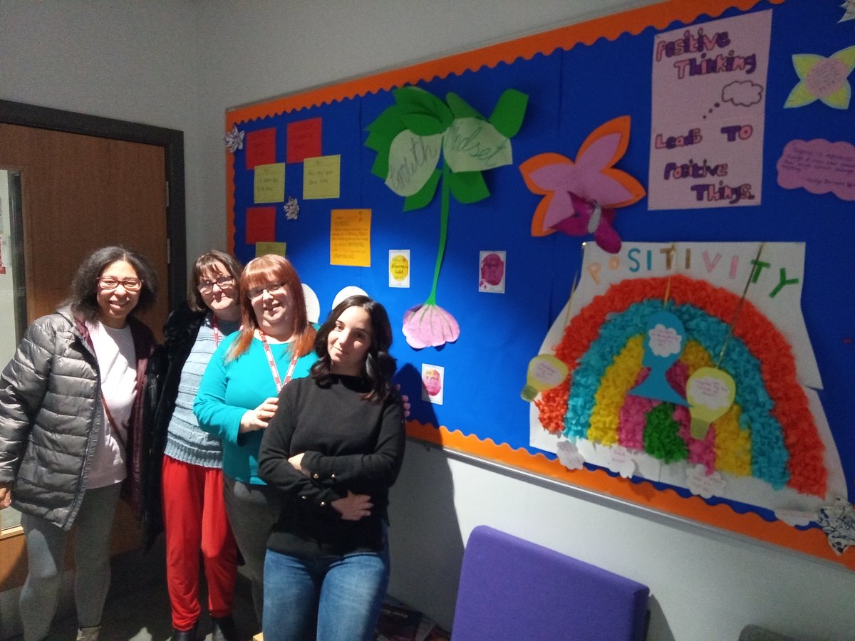 SalfordFDN's tweet photo. Thank you #aspirationsworsley @WorselyCollege for pampering us on International Women's Day and making our day special. Well done Tina and team for making this happen.
#NeverMoreNeeded
#LearningCitySalford
@SalfordCouncil
#ManyHeartsOneCommunity https://t.co/7YPIVVVGVP