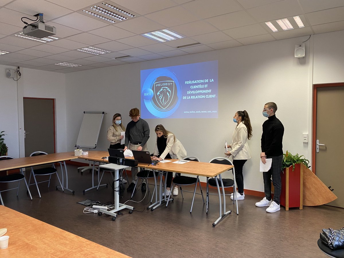 CHAUVEAUPascal1's tweet photo. Mise en place du jury pour la dernière phase de nos Traam et des cordées de la réussite au sein du lycée Jean Monnet ⁦@ac_normandie⁩ ⁦@RegionNormandie⁩ https://t.co/AUcOr5A0Jw
