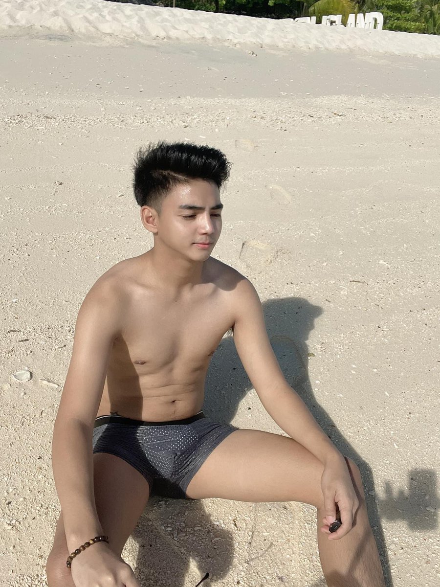 therealcerjay's tweet photo. 🏖 Virgin Island 🏖 https://t.co/Z8leFnVZNK