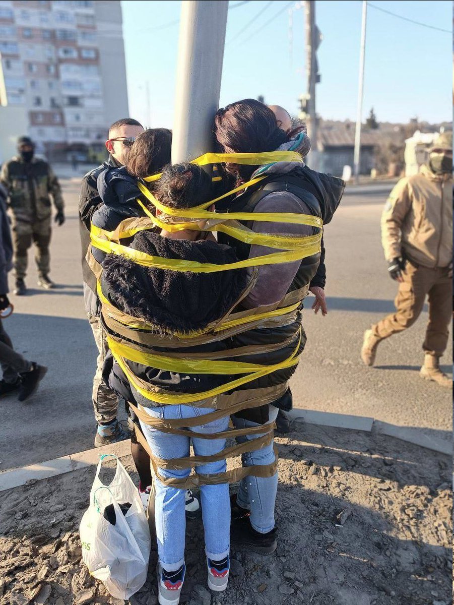 <a href="/PieterOmtzigt/">Pieter Omtzigt</a> Om dit uit te leggen?