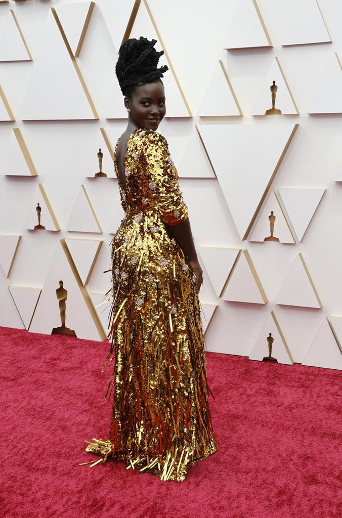 t2telegraph's tweet photo. The Oscars red carpet was high on shine! t2 tracks some top looks in the trend and more

https://t.co/UNVWTu7VeU https://t.co/OUwp3TFdJF