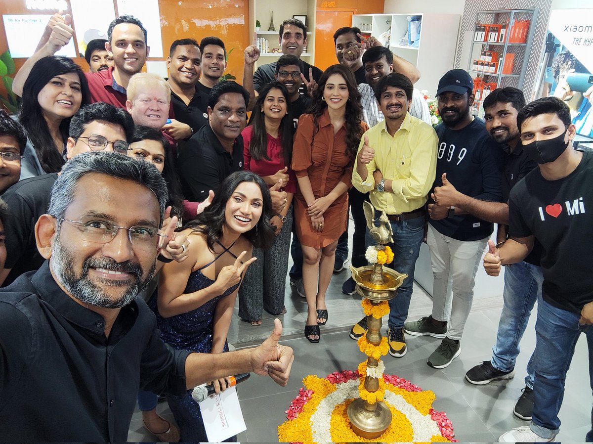 hawkeye's tweet photo. Delighted to inaugurate our latest #MiHome in Dilsukhnagar, Hyderabad
The #FutureTechStore brings the entire range of @XiaomiIndia & @RedmiIndia products under one single roof, delivering a world class retail experience
Come and check out the #FutureTechStore https://t.co/Kieulp3H3r
